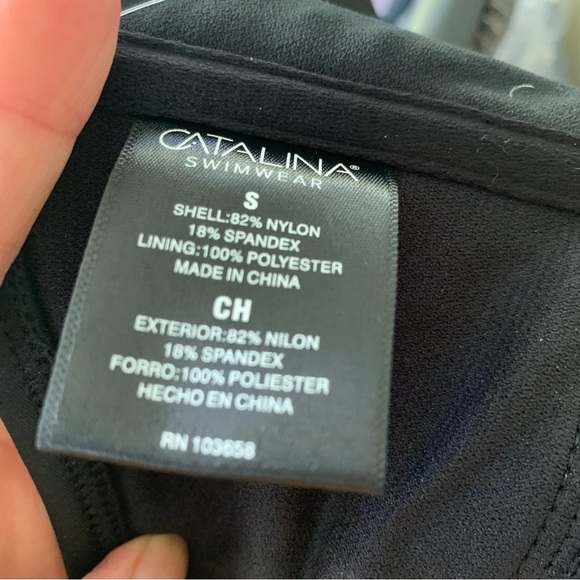Catalina Black Swimsuit Top Women’s US small NEW - Picture 8 of 8